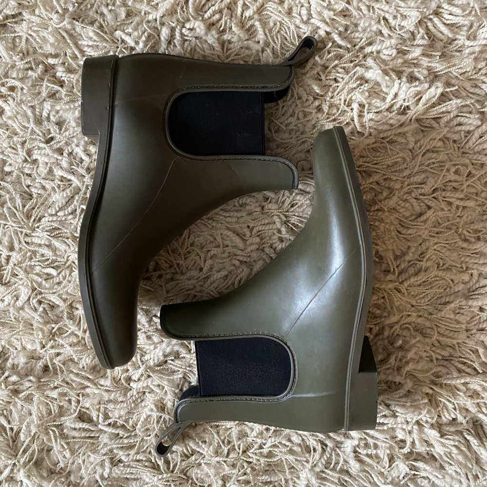 Boots Rain By Storm Women’s Size: 6